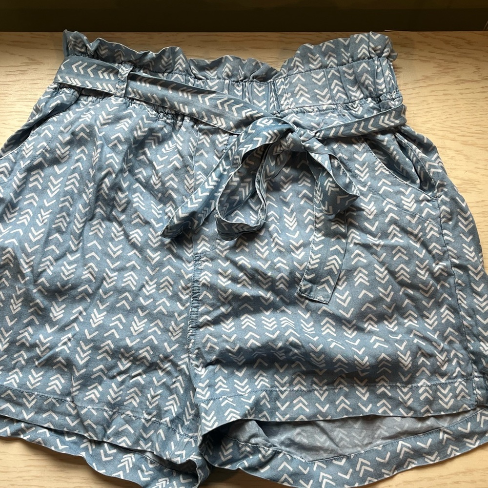 Blue and white flowy shorts